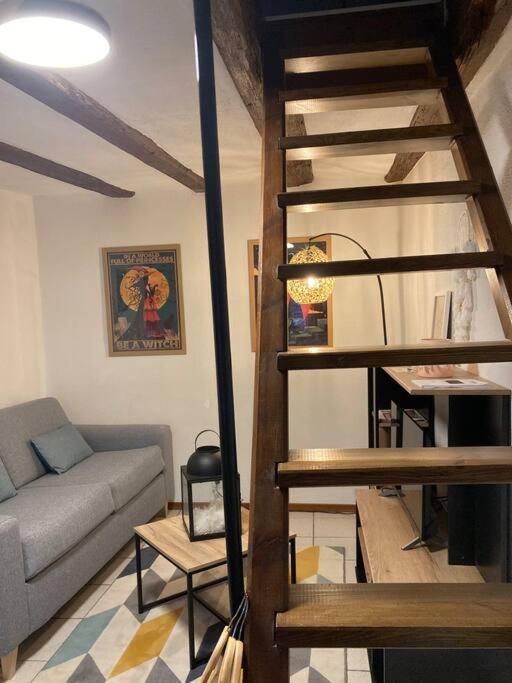 La Sorciere In A Typical Alsatian House Apartment Rouffach Bagian luar foto