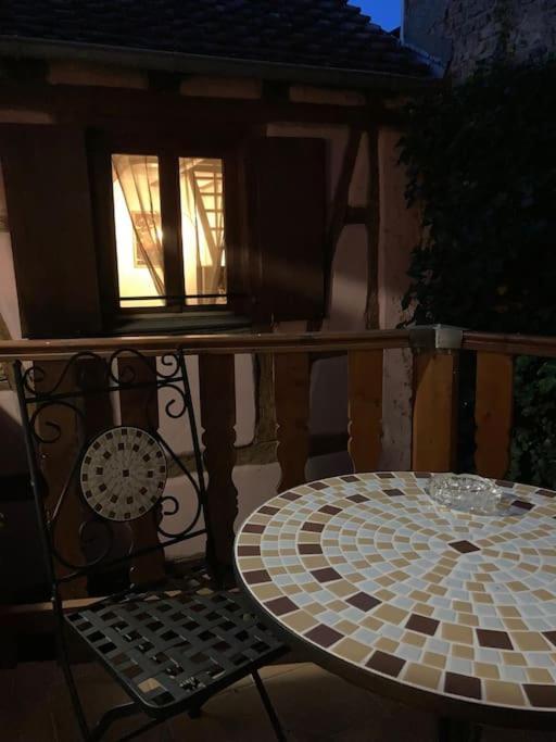La Sorciere In A Typical Alsatian House Apartment Rouffach Bagian luar foto